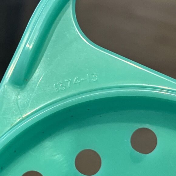 Vintage Cheese Grater Green Tupperware Bowl 1374 jadeite VTG 1950s - Picture 4 of 4